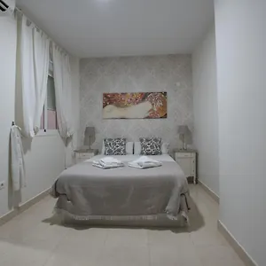 https://carreteria-73.hotelsinnerja.org