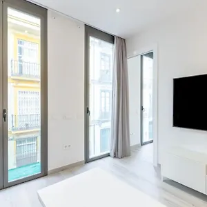 https://minty-stay-1bd-la-merced-malaga.1costadelsol.com